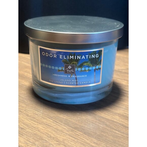 Fresh Fragrances Odor Eliminating 3-Wick Candle Island Mist Scent 9oz Glass Jar - Picture 2 of 6